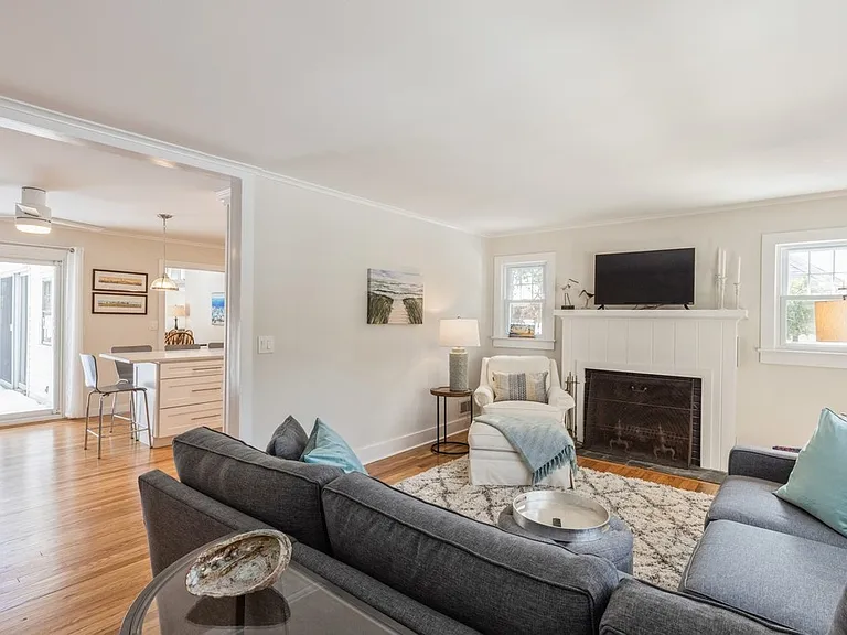 24 Woodland Ave — Photo 23
