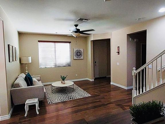 2nd image of 27512 Viridian St Unit 3