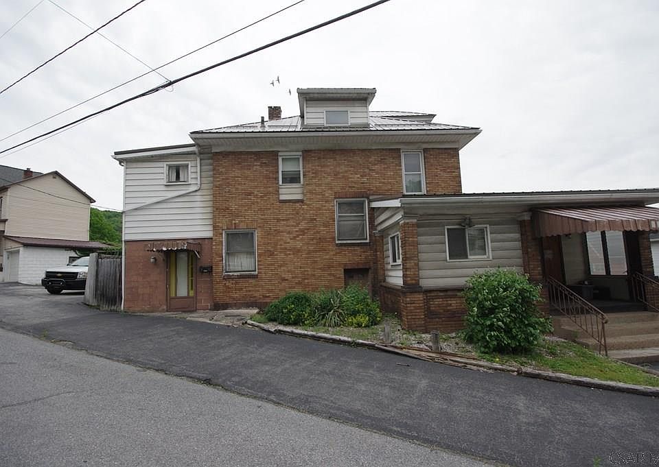 300 Main St, Conemaugh, PA 15909 Zillow