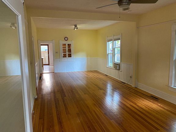 4th image of 600 Lincoln Ave