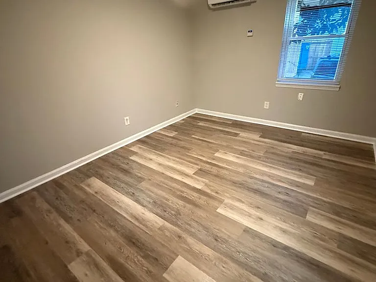 2066 Fairmont Ct — Photo 2