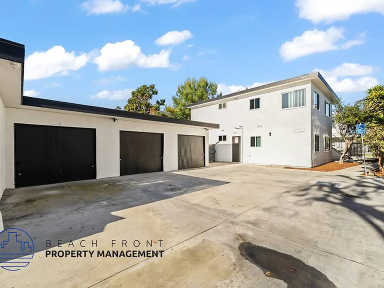 1032 Bonita St — Photo 17