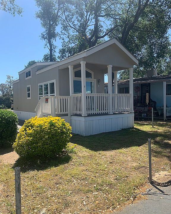 1st image of 7252 Whitehouse Dr #3