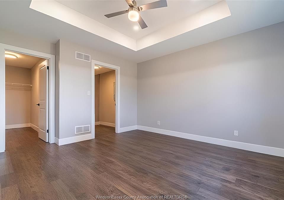 13th image of 38 Bordeaux Pl