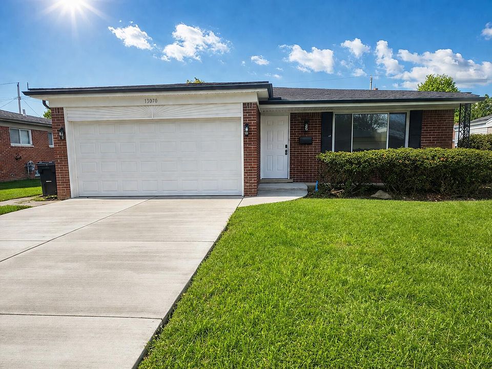 1st image of 13070 Picadilly Dr