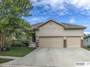 948 S 183rd St, Omaha, NE 68130