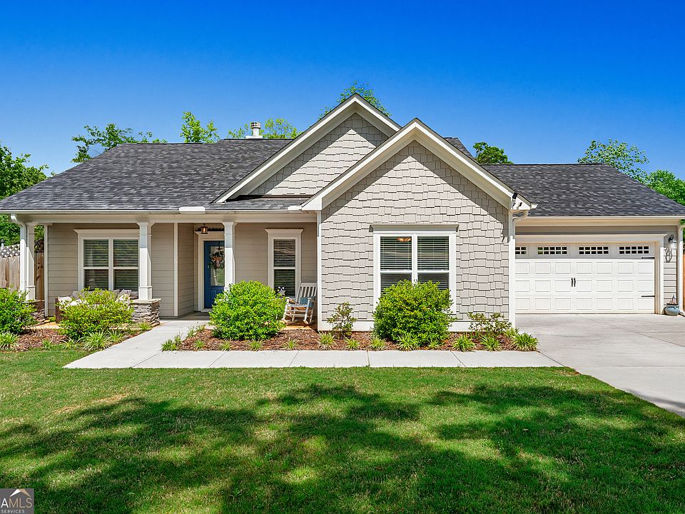1st image of 237 N Point Cir