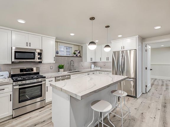 3rd image of 3412 J St #3