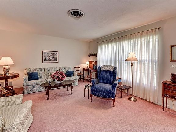 3rd image of 2226 Mimosa Ln