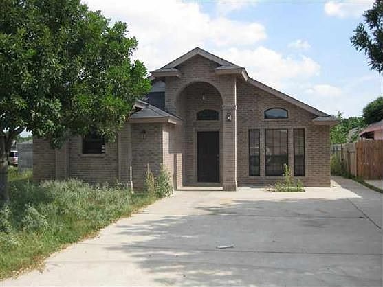 1st image of 745 Royal Palm Dr