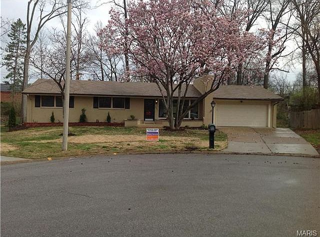 1st image of 9901 Crestwood Dr