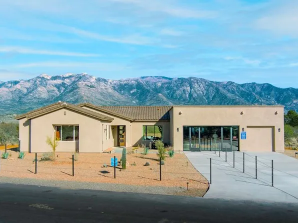 15840 N Giro Gargano, Tucson, AZ 85739