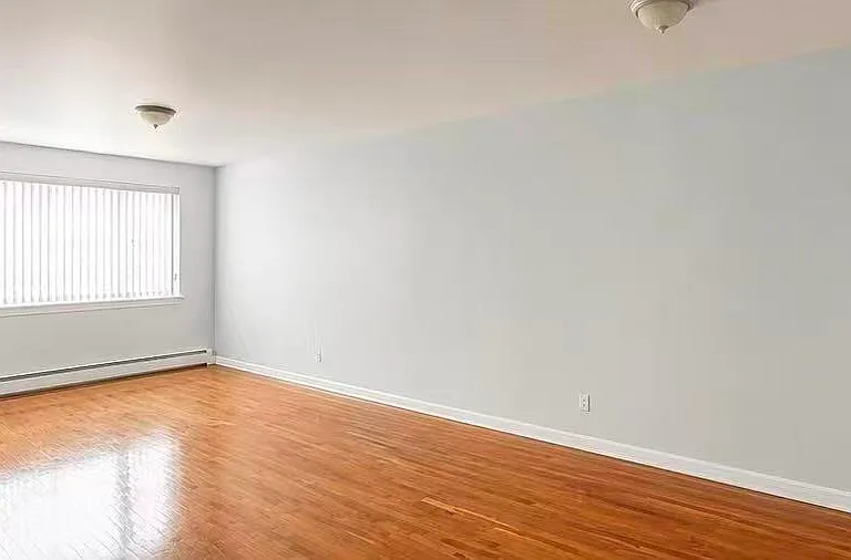 64 Bay 38 St #2A — Photo 1