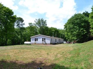 200 Textor School Rd, Zelienople, PA 16063