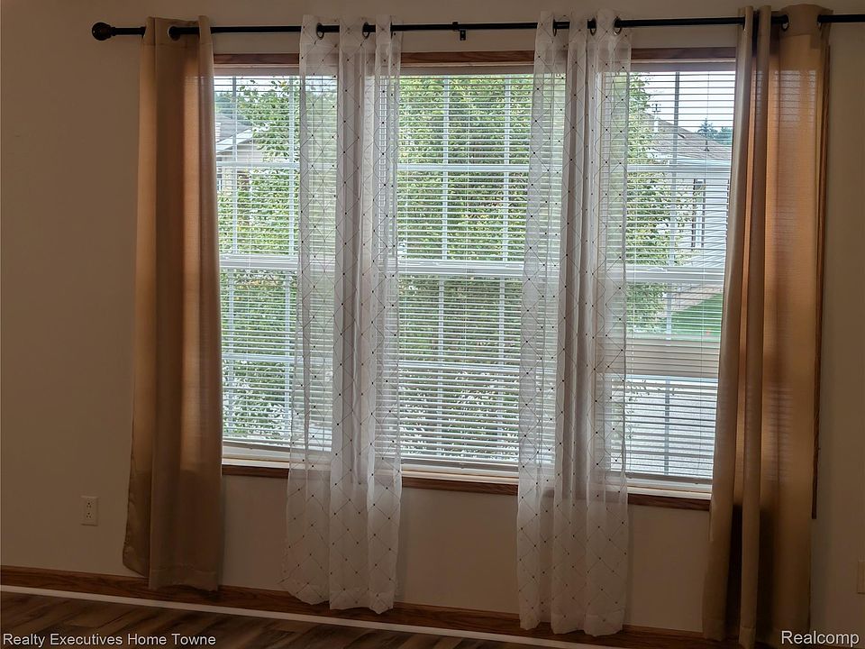 6203 Square Lake Dr, photo 12