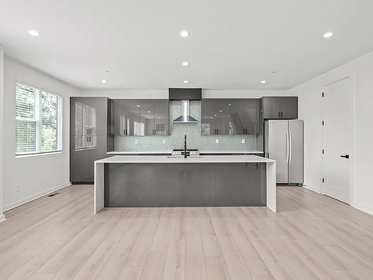 1408 Anderson St #C — Photo 16