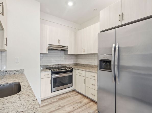 42 Maple St #38