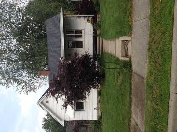3rd image of 650 Barton Ave