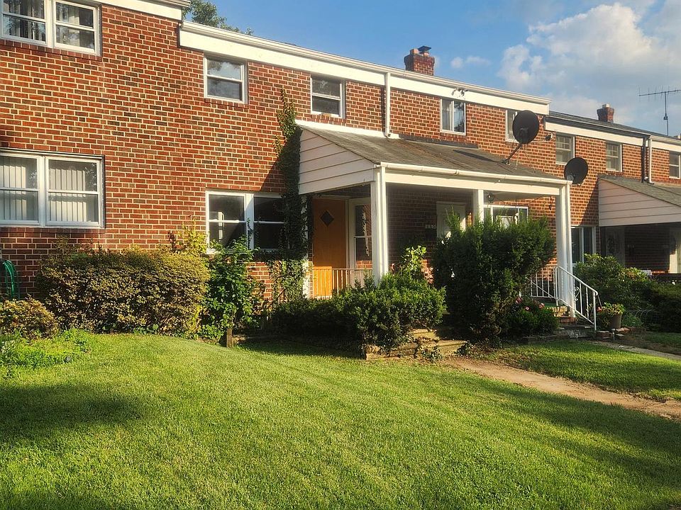 1st image of 643 S Wickham Rd