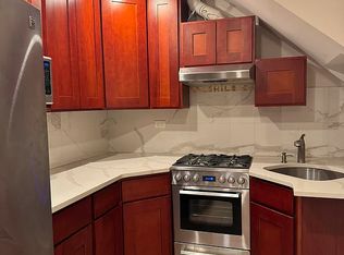 35-28 33rd St #1F, Astoria, NY 11106