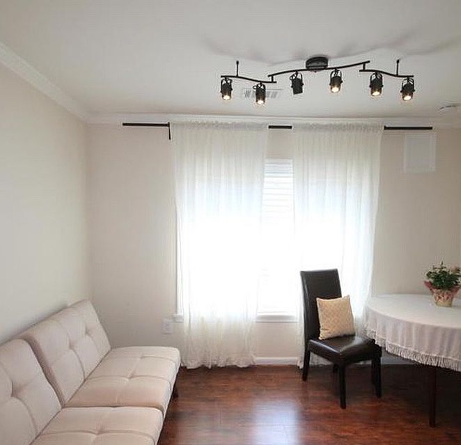 2nd image of 1012 Queens Ct