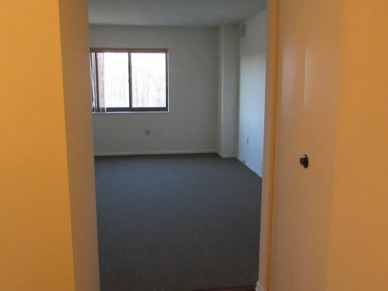 15100 Interlachen Dr #821 — Photo 17
