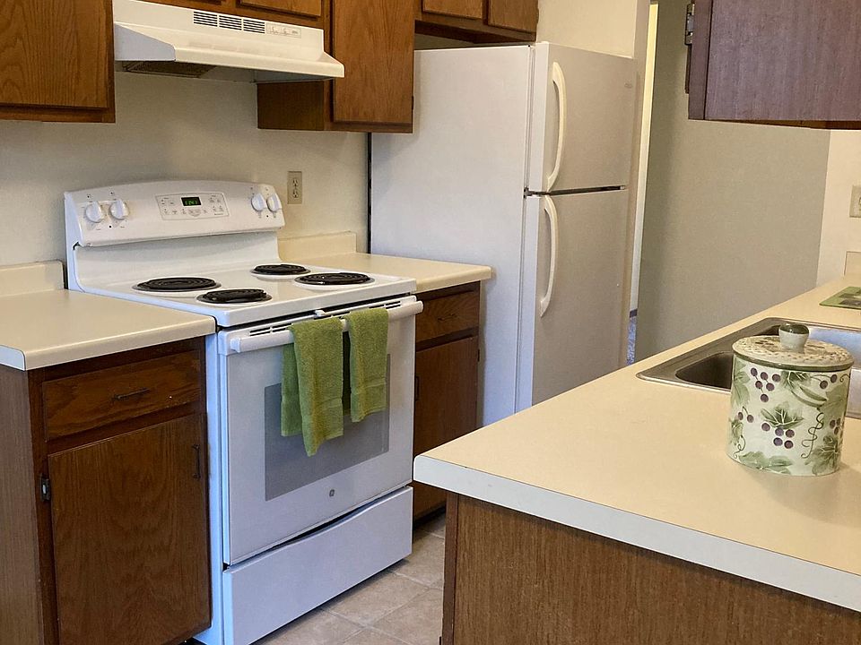 1st image of 3805 Sage Dr APT F