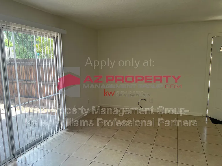 6033 W Golden Ln — Photo 5