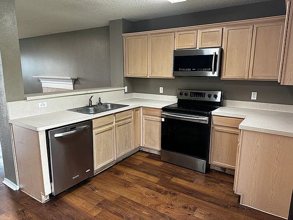 5th image of 1401 Kilkenny Dr