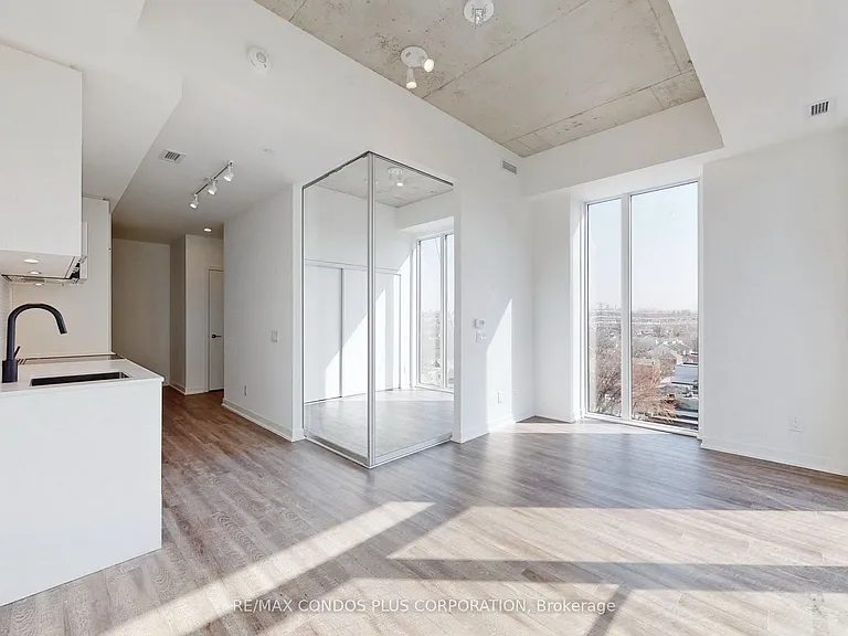 1808 Saint Clair Ave W #706 — Photo 9