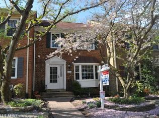 9019 Golden Leaf Ct, Springfield, VA 22153