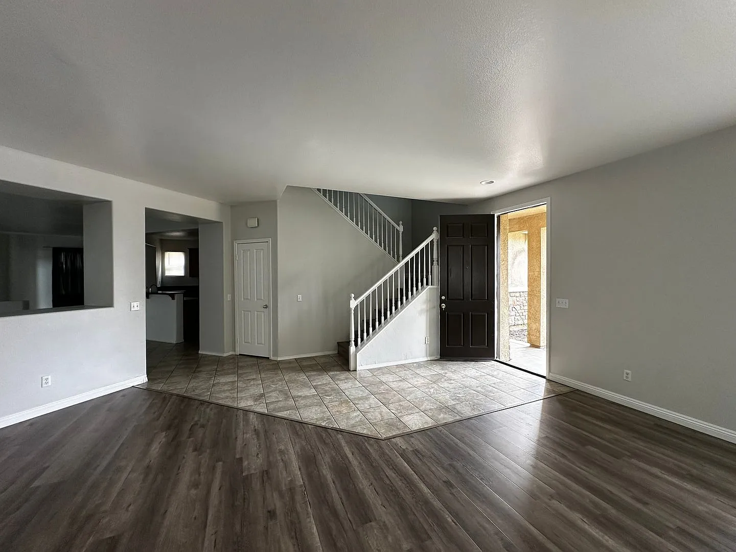 May Ranch Home (Perris, CA) — Photo 2