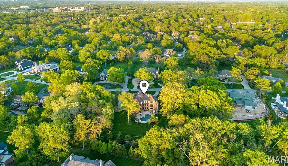 4th image of 1015 Claymark Dr