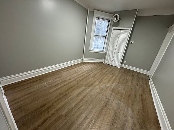 4th image of 141 Park Ave #2L