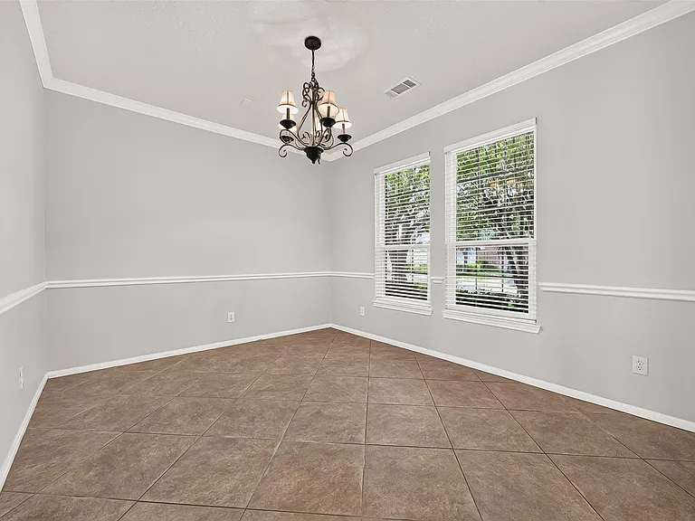 1415 Kennewick Ct — Photo 8