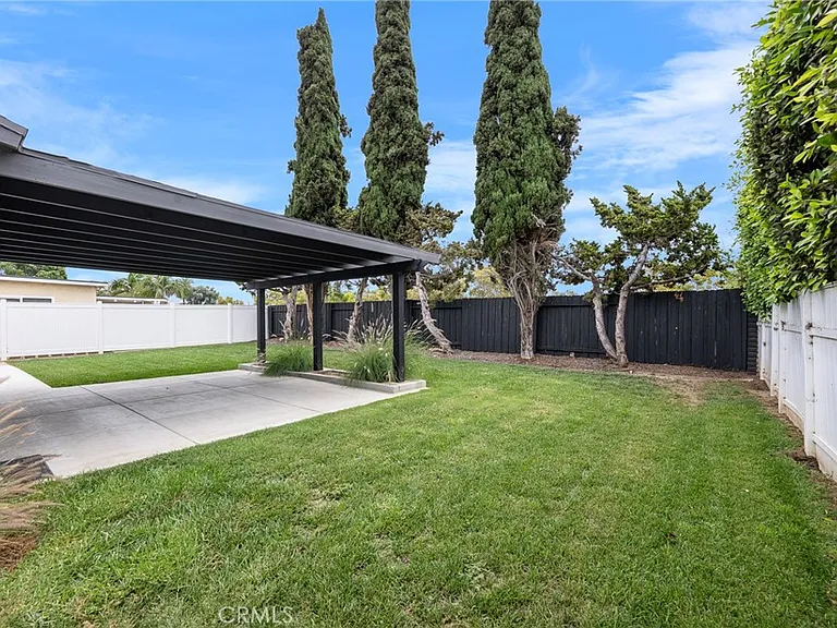 5402 Jefferson St — Photo 11