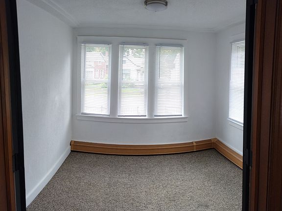 5th image of 839 4th St E APT 1