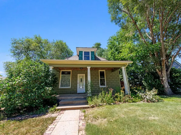 111 S Van Buren Ave, Pierre, SD 57501