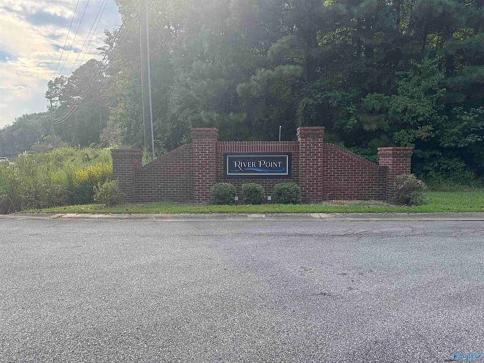 1st image of 1.10 River Point