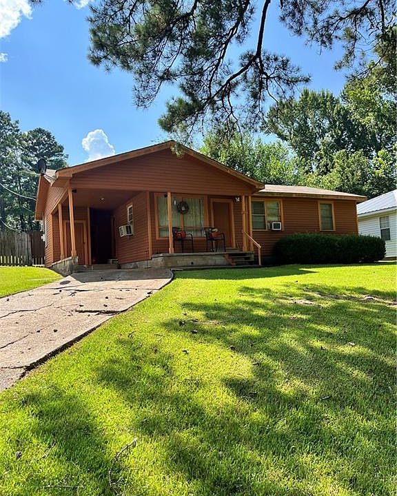 1st image of 3001 Roberts Ct