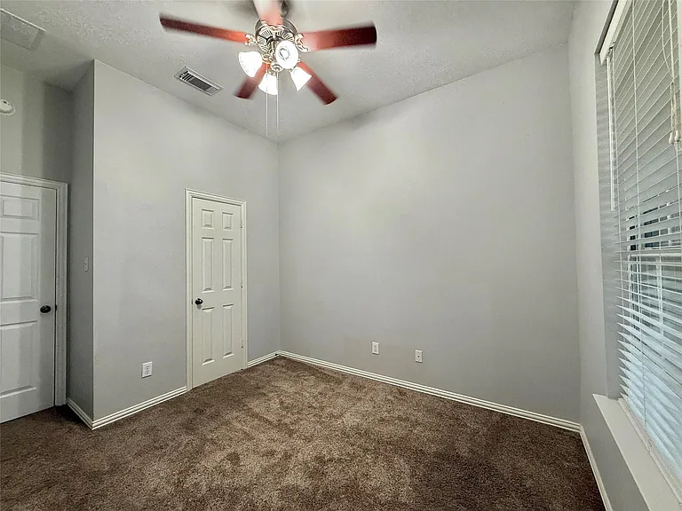 26823 Lakeridge Park Ln — Photo 24