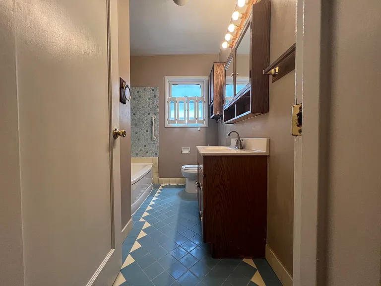 36865 Niles Blvd — Photo 7