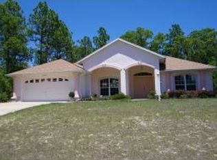 8099 N Hillview Cir, Citrus Springs, FL 34434
