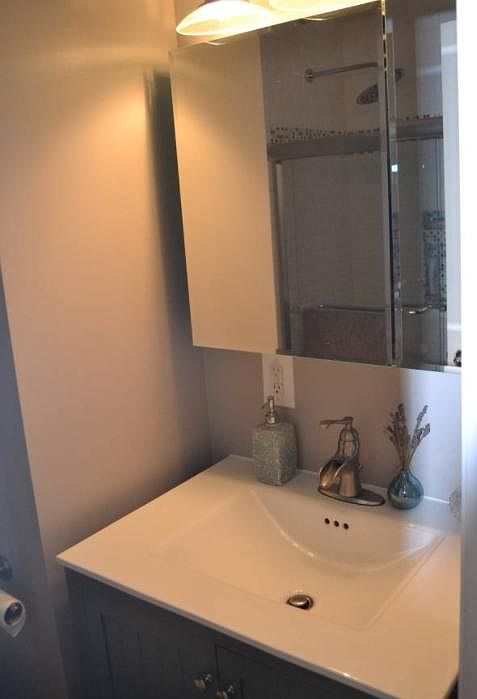2nd image of 377 1st St APT 1