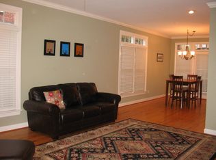 126 Fenner Ln, Raleigh, NC 27603