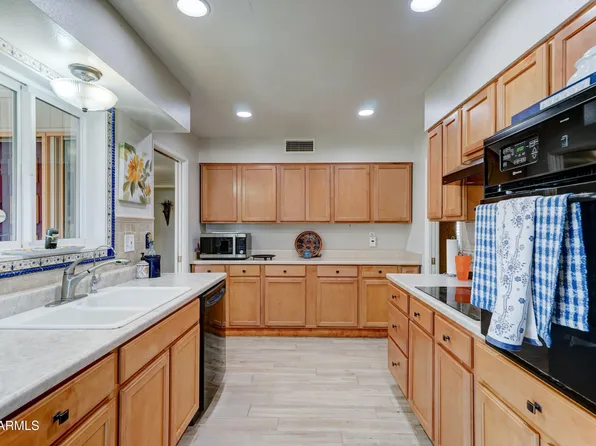 10256 N 105th Drive, Sun City, AZ 85351