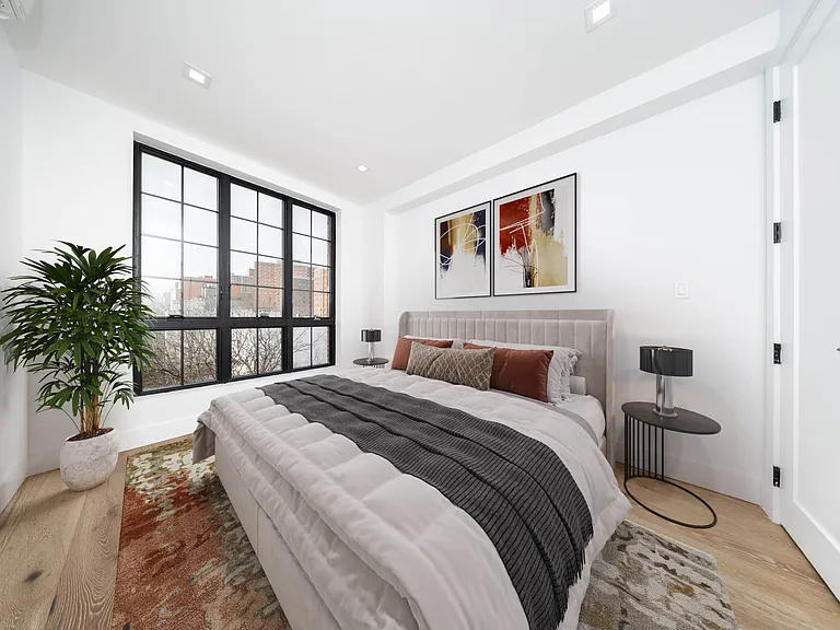 311 Franklin Ave #2A — Photo 4