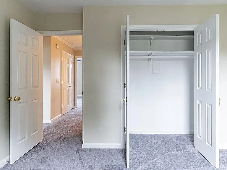 Please note that the carpet has been removed and replaced with hardwood floors.