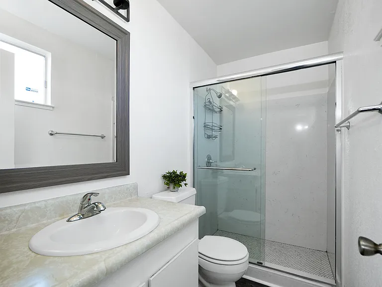 Bedroom 2 Bathroom