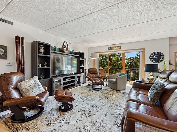 4th image of 5055 Madison St Unit 204